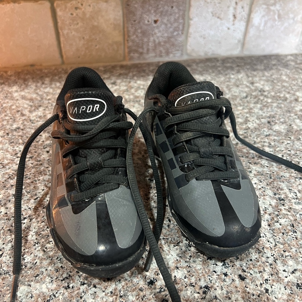 Nike Kids Black and Gray Cleats